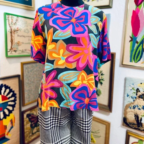 Vintage (?) Silk Floral Boho Colorful Short Sleeve Top Anthro Marimekko Style - Picture 2 of 10